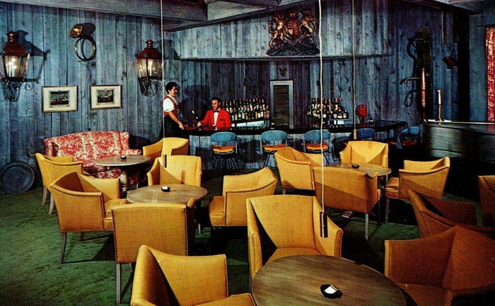 Colonial Inn - Postcard (newer photo)